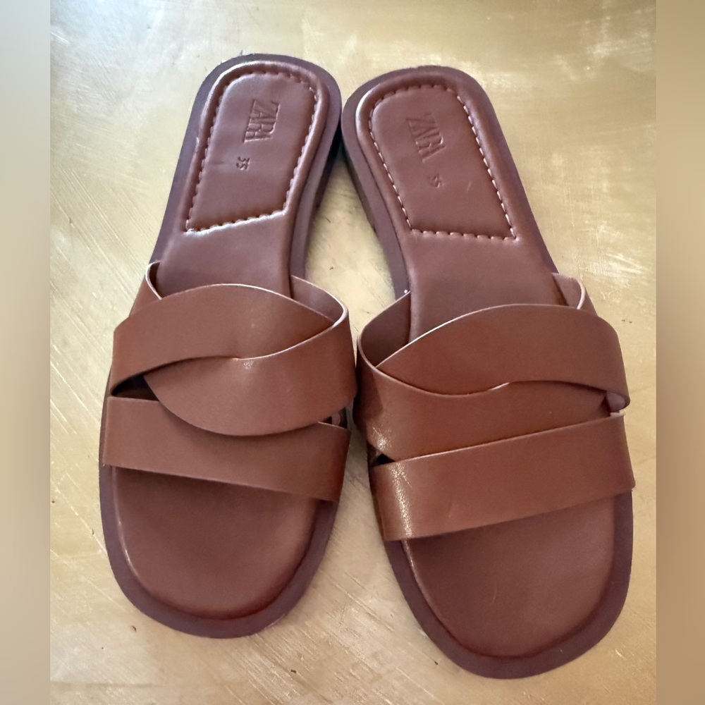Zara slides